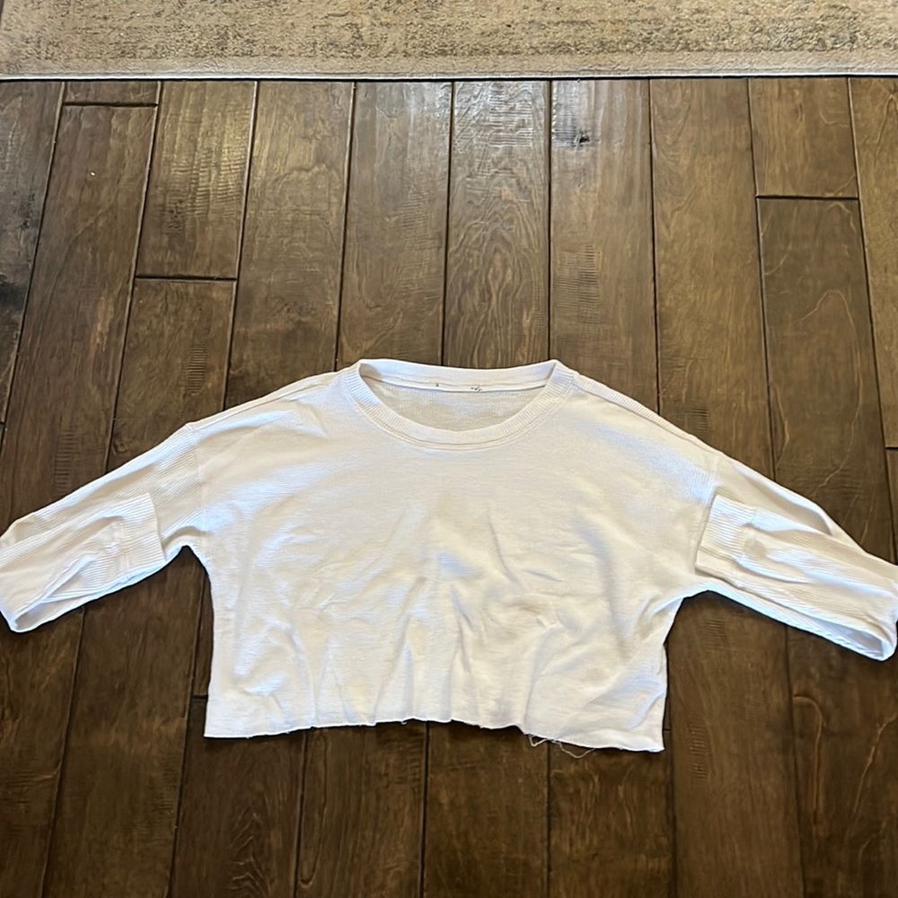LONG SLEEVE SIZE M